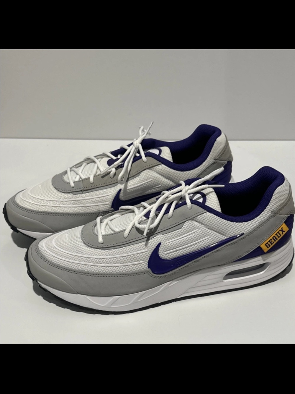 Nike LSU Air Max Verse Men’s White & Gray Low-Top Sneakers LSU - Picture 9 of 9